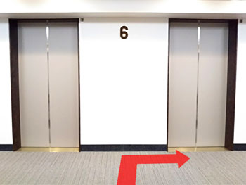 東京交通会館6F着いたら右へ